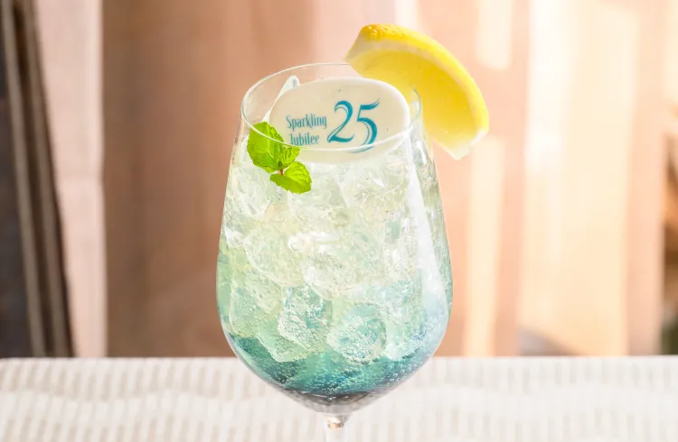 東京ディズニーシー25周年をテーマにしたメンバー限定のスペシャルドリンクが登場！